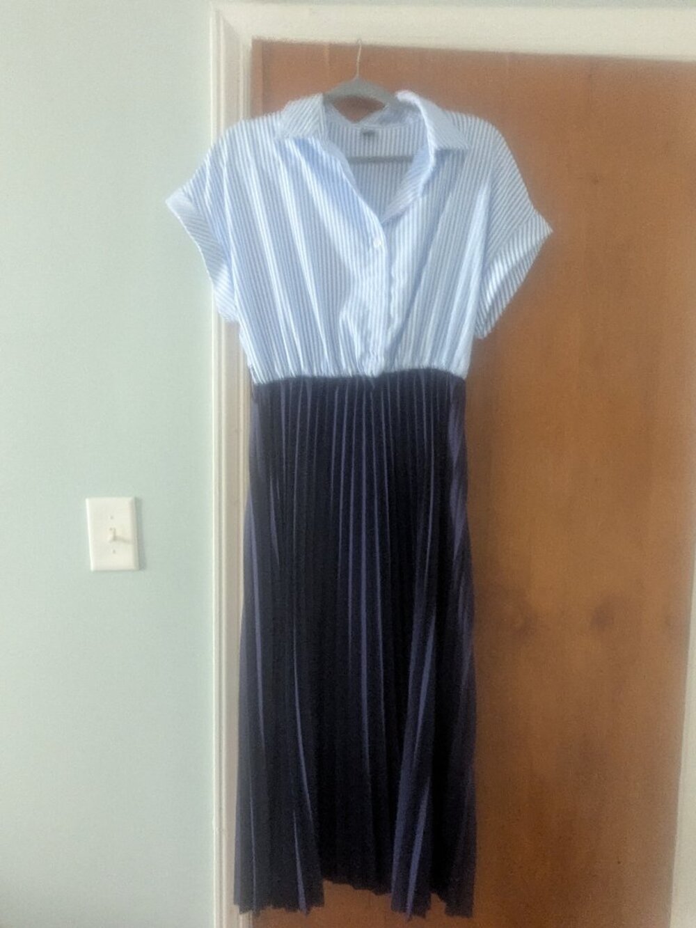 Size L Pin Striped Collared Short Sleeve Maxi Dress with Pleated Navy Blue Skirt